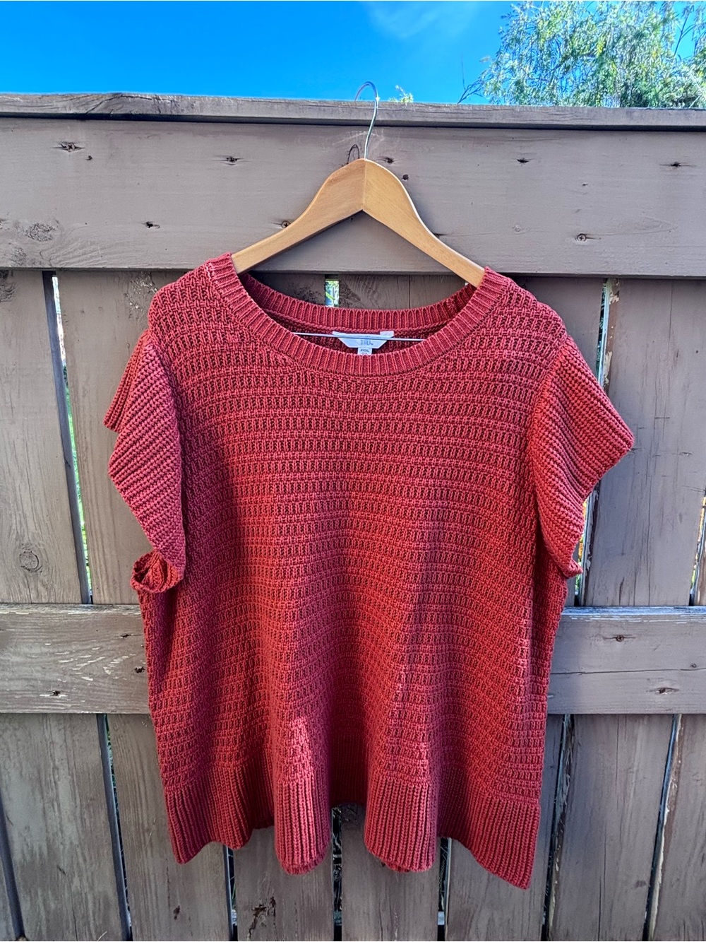 Time for Fall 🍁 Rust Red Short Sleeve Knit Pullover Sweater - EUC